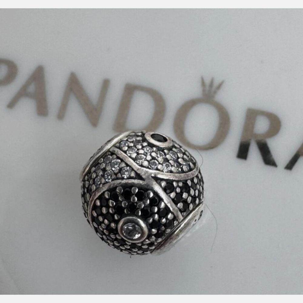 RETIRED - Discontinued Authentic Pandora Essence Balance Charm